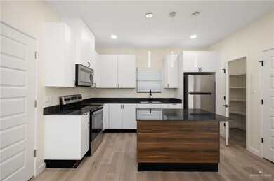 3505 Dessert Inn Dr, Edinburg, TX 78541 - photo 5