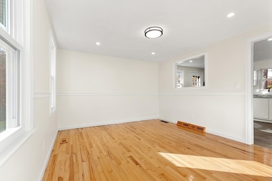 18 Whitehead Ave, Lowell, MA 01852 - photo 7