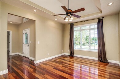 3839 Fox Grape St-7