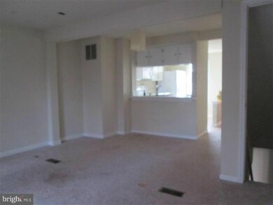 28 Trailwood Rd, Nottingham, MD 21236 - photo 3