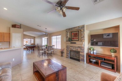 Family Room (3)-SMALL
