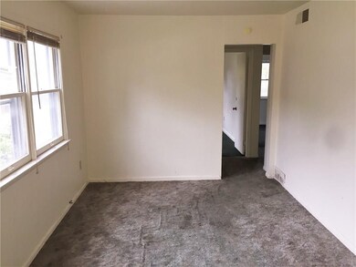 7010 SW 13th St, Des Moines, IA 50315 - photo 2