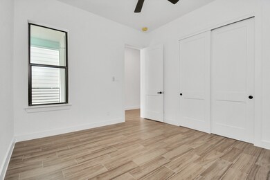 5616 Savyon Dr, Houston, TX 77091 - photo 6