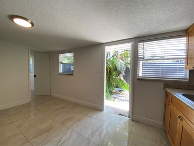 2BR 1 Bath