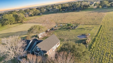 1283 W Florida St, Nome, TX 77629 - photo 4