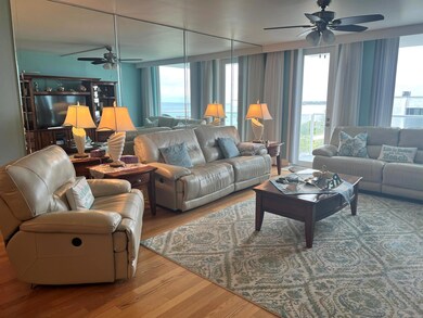 The Patrician unit 701, Palm Beach, FL 33480 - photo 5