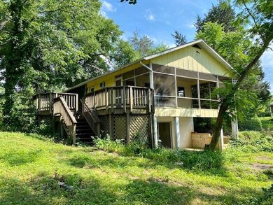 108 Lakeview Cir, Louisa, VA 23093 - photo 2