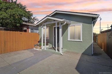 2170 Ocean View Blvd, San Diego, CA 92113 - photo 3