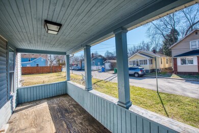 321 Huron St 9