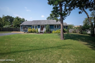 1172 Laurel (5)