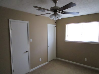 1502 Winter Bay Ln, Houston, TX 77088 - photo 6