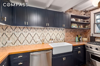 119 E 10th St unit GARDEN, New York, NY 10003 - photo 4