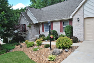 140 Trentwood Dr, Crossville, TN 38558 - photo 2