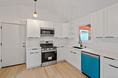 100 Booth Blvd E, Wappingers Falls, NY 12590 - photo 6