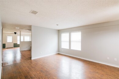 8505 Swan Park Dr, Denton, TX 76210 - photo 5