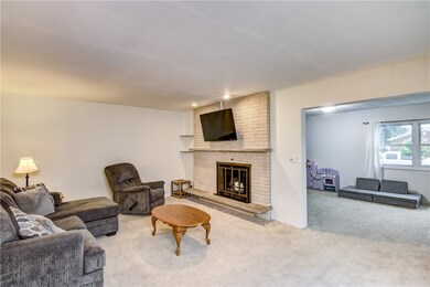 2706 Nimitz St, Eau Claire, WI 54701 - photo 2