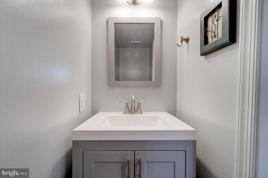 1720 Osage St, Alexandria, VA 22302 - photo 5