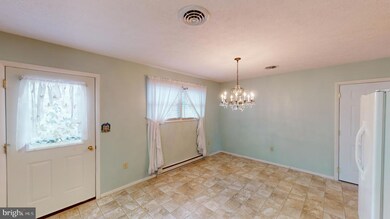 73 Redwood Ln, Keyser, WV 26726 - photo 7