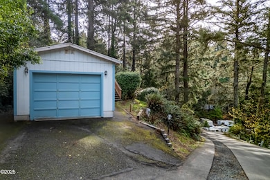 923 SE Bay Blvd unit 46, Newport, OR 97365 - photo 7