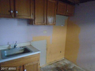 907 Lemmon St, Baltimore, MD 21223 - photo 6