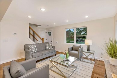 7533 Juler Ave, Cincinnati, OH 45243 - photo 4