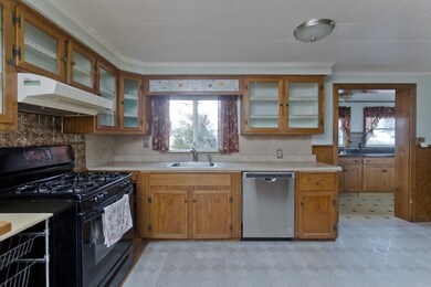 20 Annable St, Feeding Hills, MA 01030 - photo 7