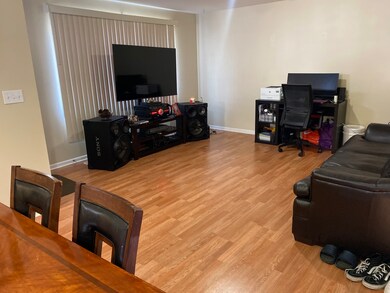 52 Sparrow Rd, Carpentersville, IL 60110 - photo 7