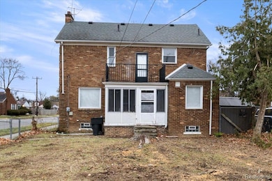 15375 Winthrop St, Detroit, MI 48227 - photo 5