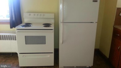 50 Independence St unit B, Berkeley Springs, WV 25411 - photo 4