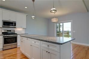 314 Chases Ln unit B, Middletown, RI 02842 - photo 7