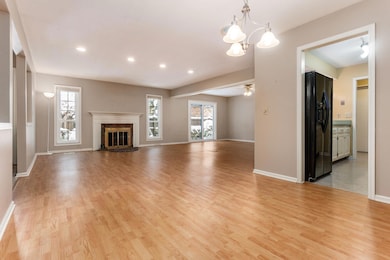 4765 Coach Rd, Columbus, OH 43220 - photo 7