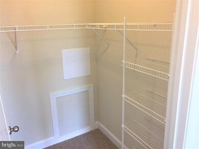 20226 Huntington Ct, Hagerstown, MD 21742 - photo 3