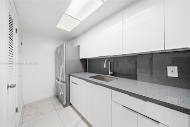 2301 NE 170th St unit 1, North Miami Beach, FL 33160 - photo 3