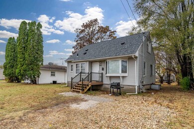 807 Beech St, Waterloo, IA 50703 - photo 2