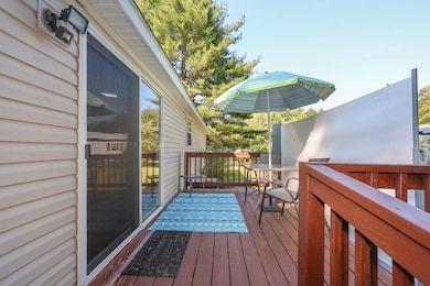 14 York St, Nashua, NH 03063 - photo 4