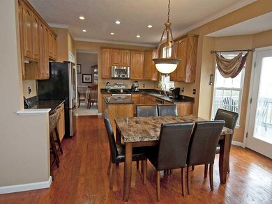 Kitchen. Beautiful kitchen with granite counters, 