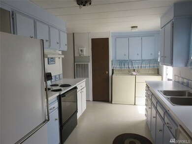 325 N Georgia Ave unit 325, East Wenatchee, WA 98802 - photo 6