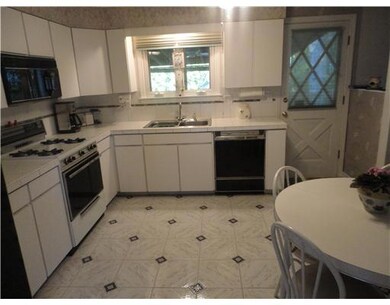 4 Freedom Ct, Johnston, RI 02919 - photo 6