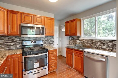 819 Kayak Ave, Capitol Heights, MD 20743 - photo 4