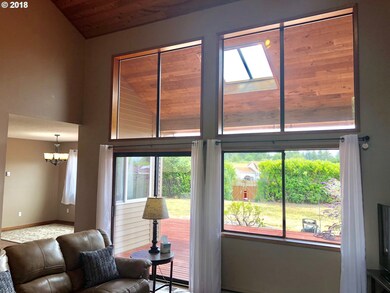 Living Room/Dining Room