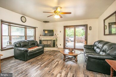 439 Forrest Ave, Norristown, PA 19401 - photo 7