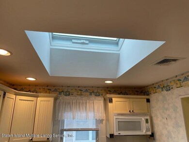 52 Sunnyside Terrace, Staten Island, NY 10301 - photo 7