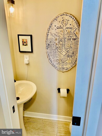 619 Second St, Annapolis, MD 21403 - photo 2