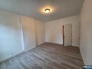 20 N 7th St unit 1st floor, Paterson, NJ 07522 - photo 3