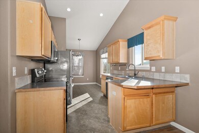 7905 N Ash Ln, Spokane, WA 99208 - photo 7