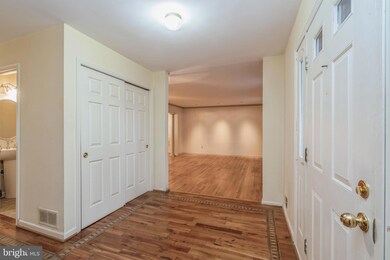 18 Leshin Ln, Hightstown, NJ 08520 - photo 4