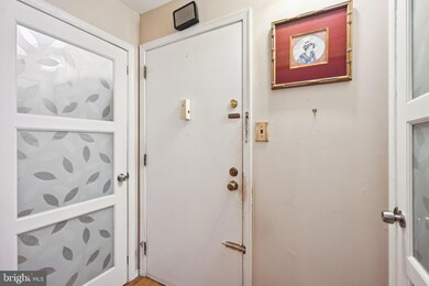 143 Woodstream Dr unit 143, Norristown, PA 19403 - photo 5