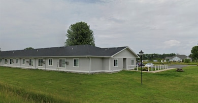 1108 S Huron St, Cheboygan, MI 49721 - photo 5