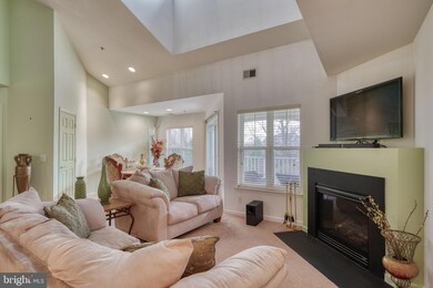 305 Wyndham Cir unit L, Owings Mills, MD 21117 - photo 5