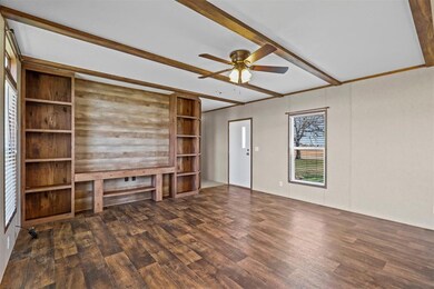 942 County Road 4764, Boyd, TX 76023 - photo 2